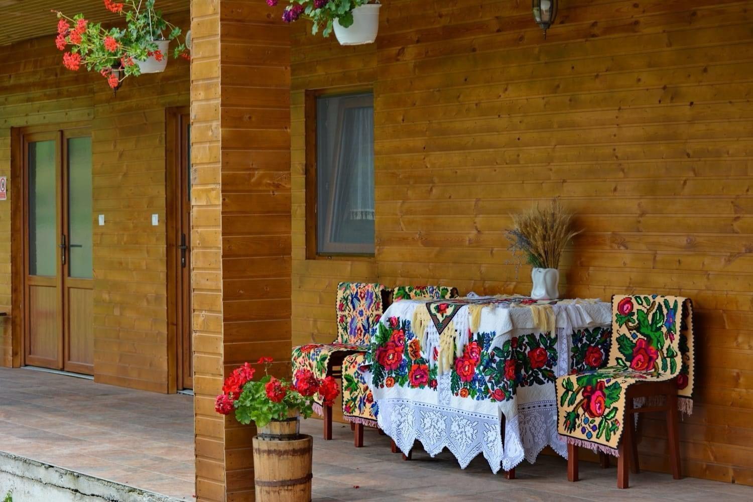 Sighetu Marmaţiei Casa Vadeanu酒店 外观 照片